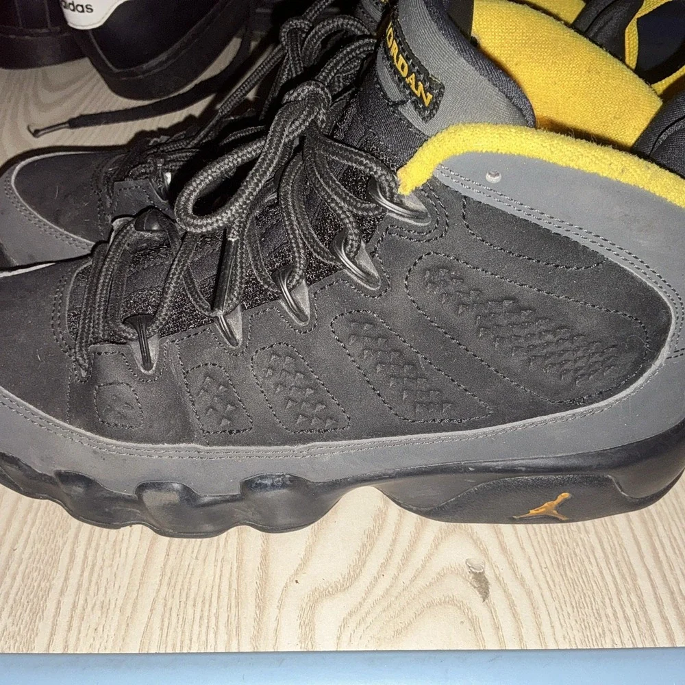 Size 7 - Jordan 9 Retro‎ Black
